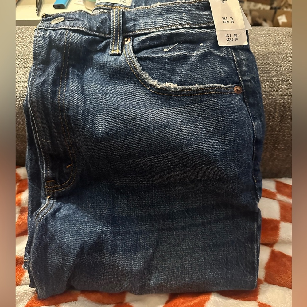 Abercrombie & Fitch ’90s Straight Ultra High Rise Jeans Size 30R - Picture 2 of 4